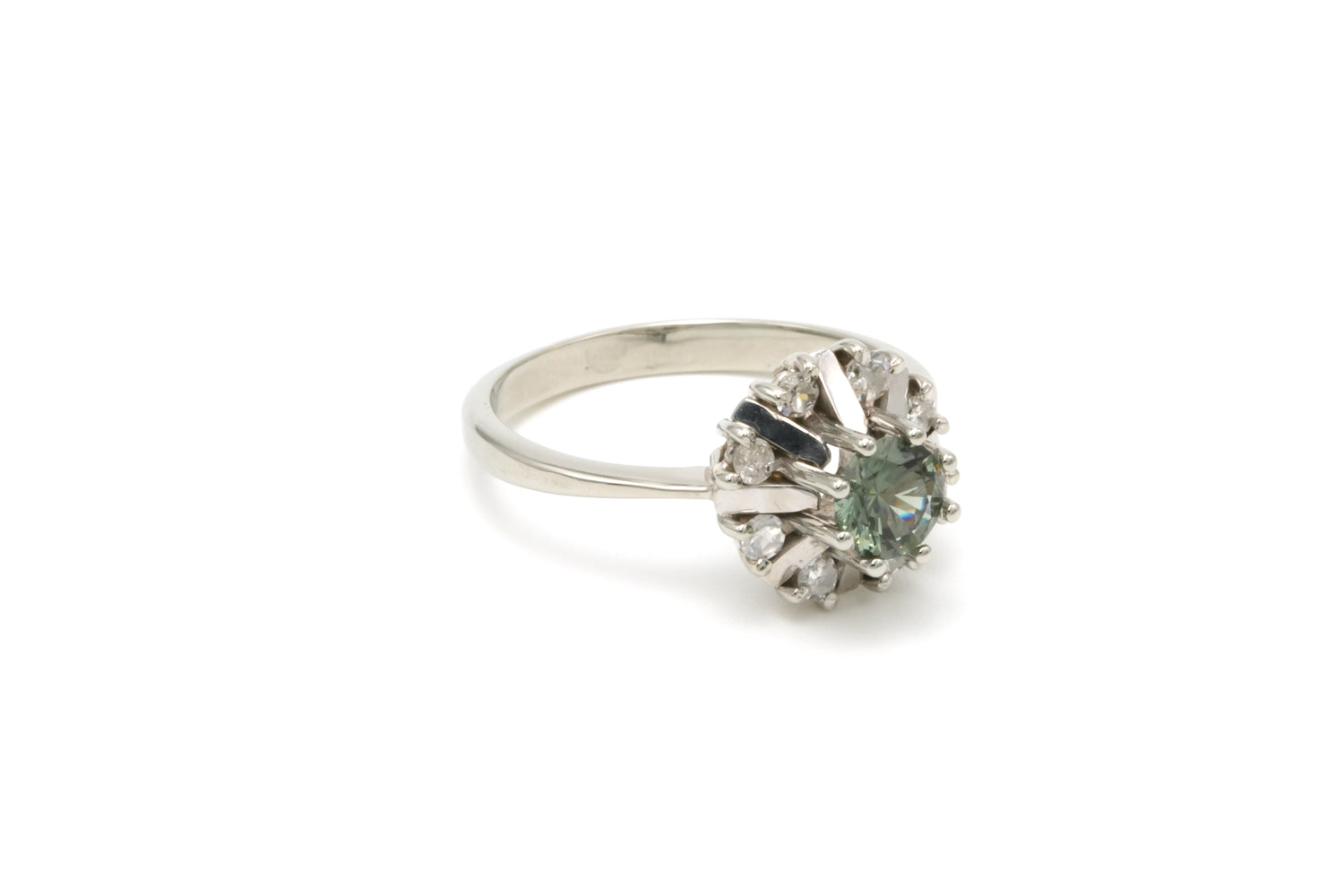 Marguerite Ring in White Gold, Tourmaline, and Diamonds