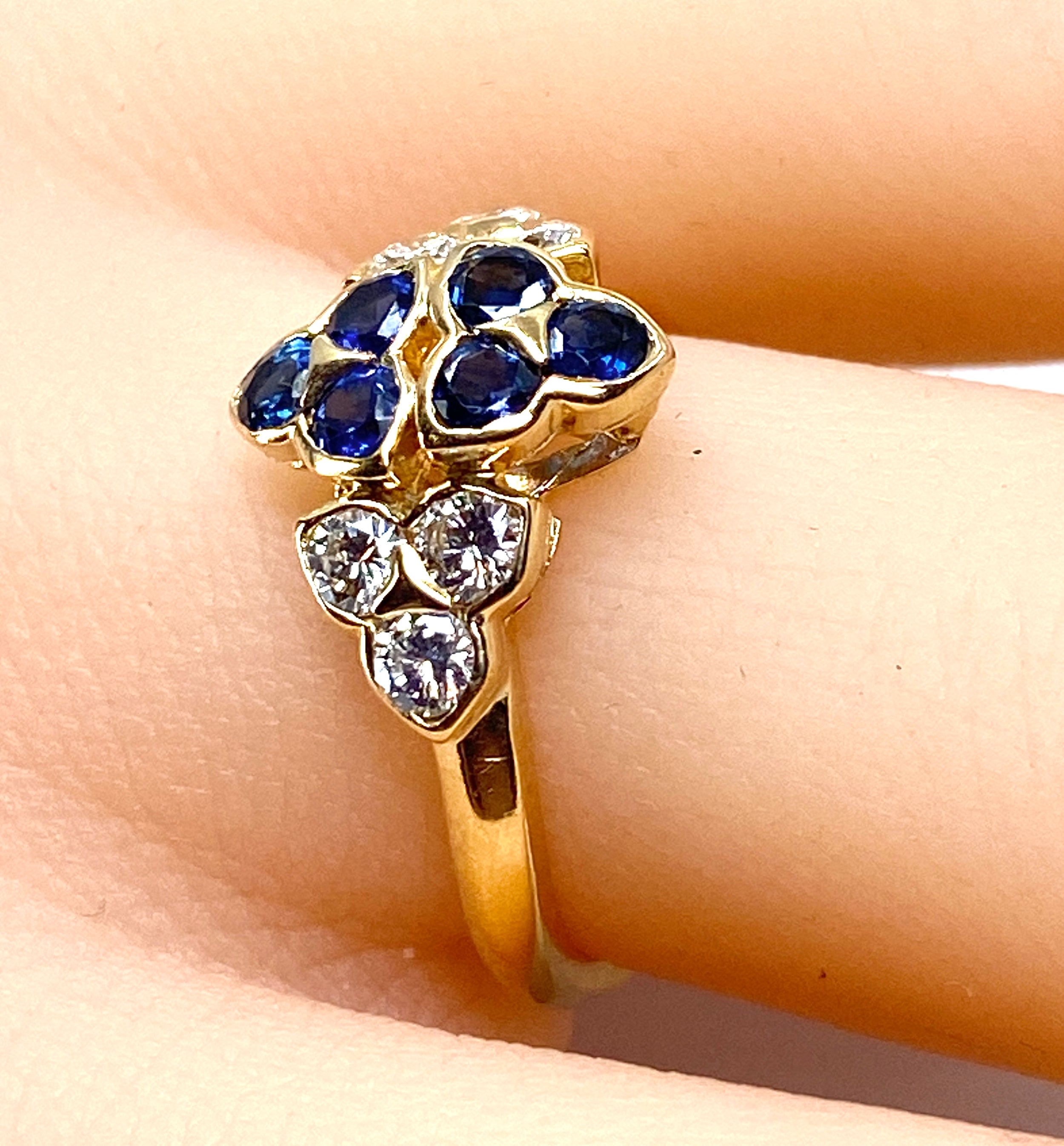 Bague Mauboussin en or jaune 18 carats en saphirs et diamants