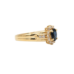 Marguerite Ring in Yellow Gold, Sapphire, and Diamonds