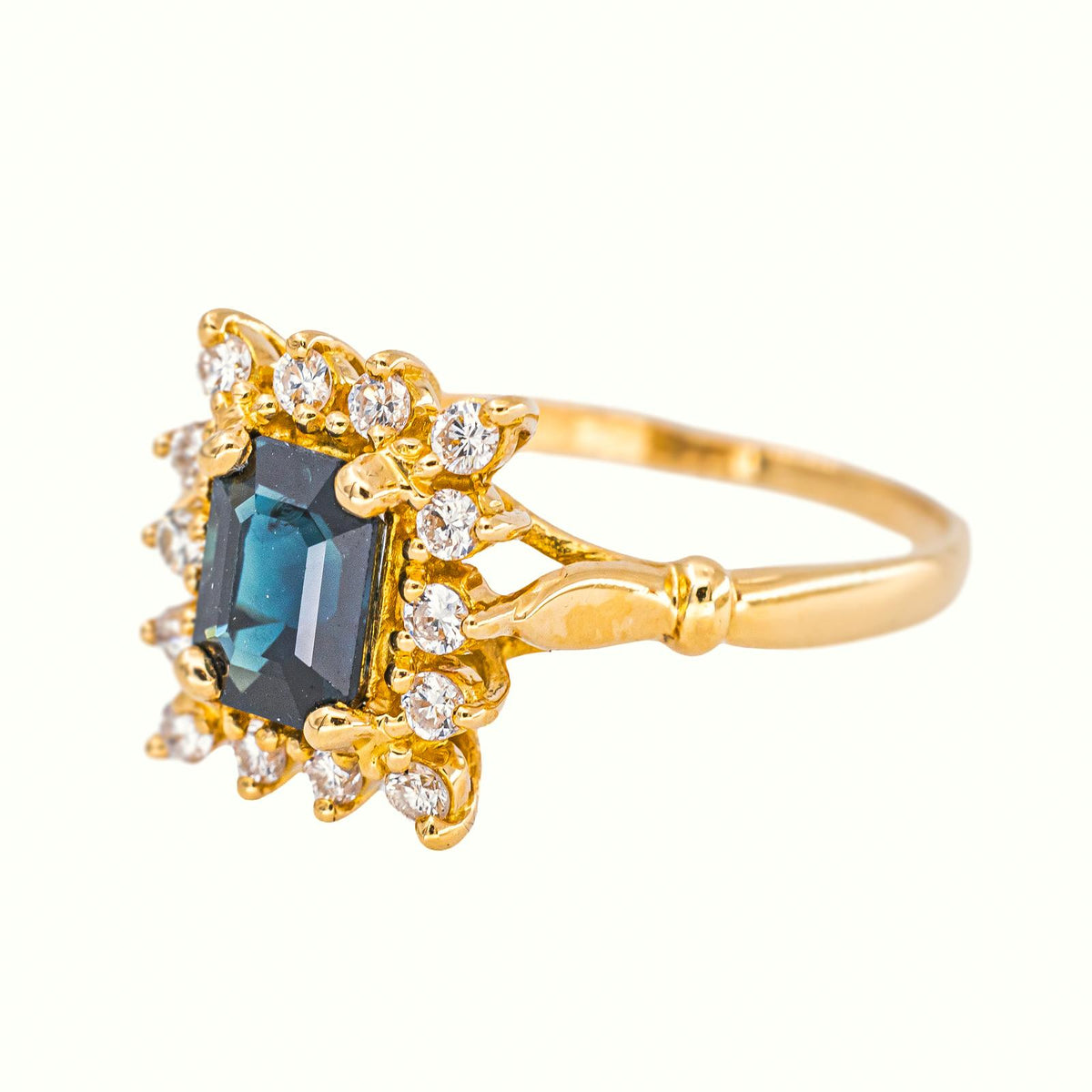 Yellow Gold Sapphire Ring