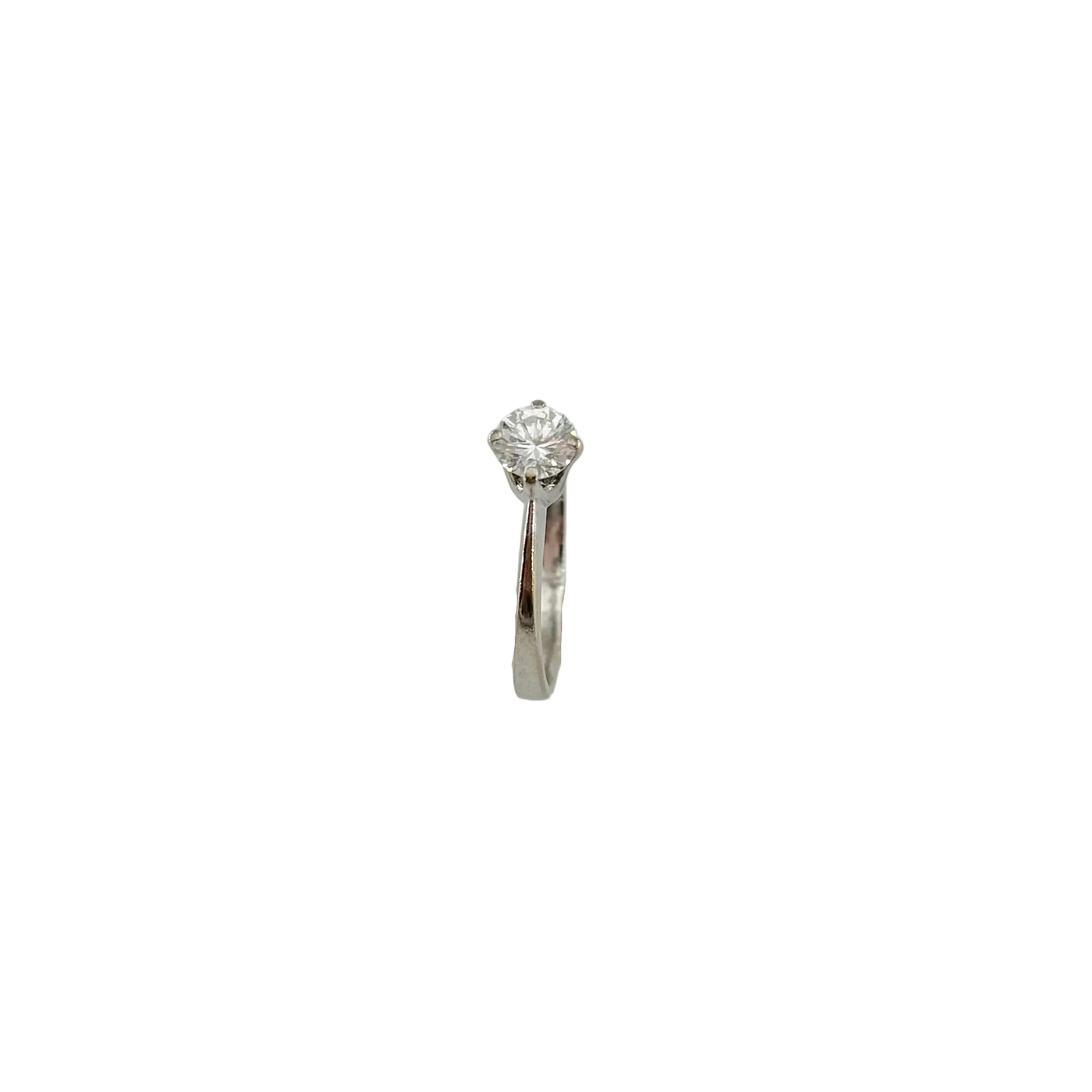 White Gold Solitaire Ring with Diamond