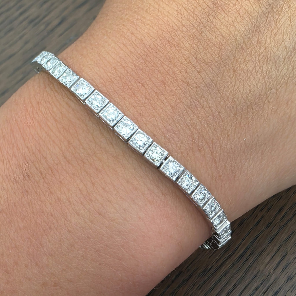 Bracelet Ligne en platine et diamants