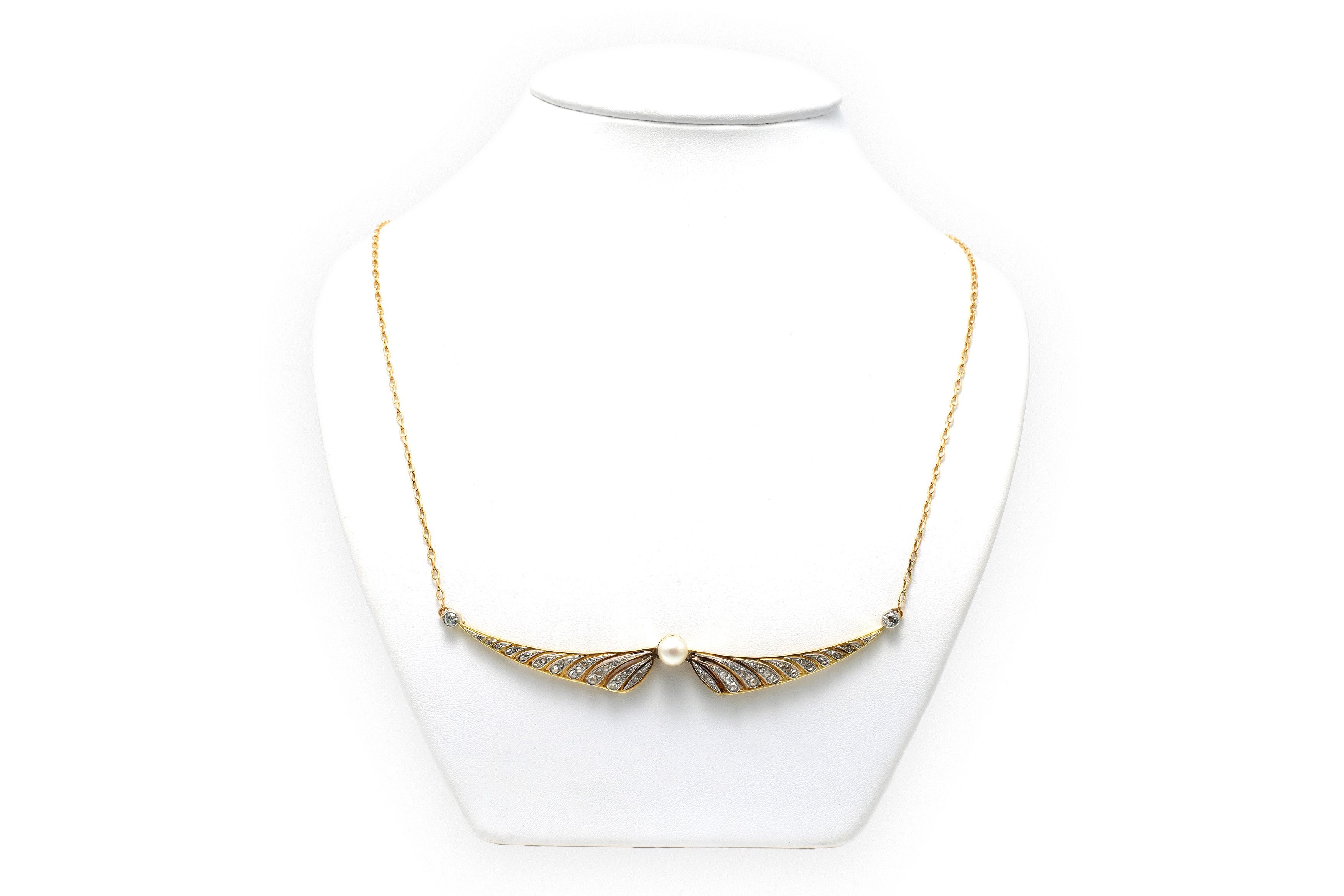 Collier Pendentif en or jaune, perle et diamants