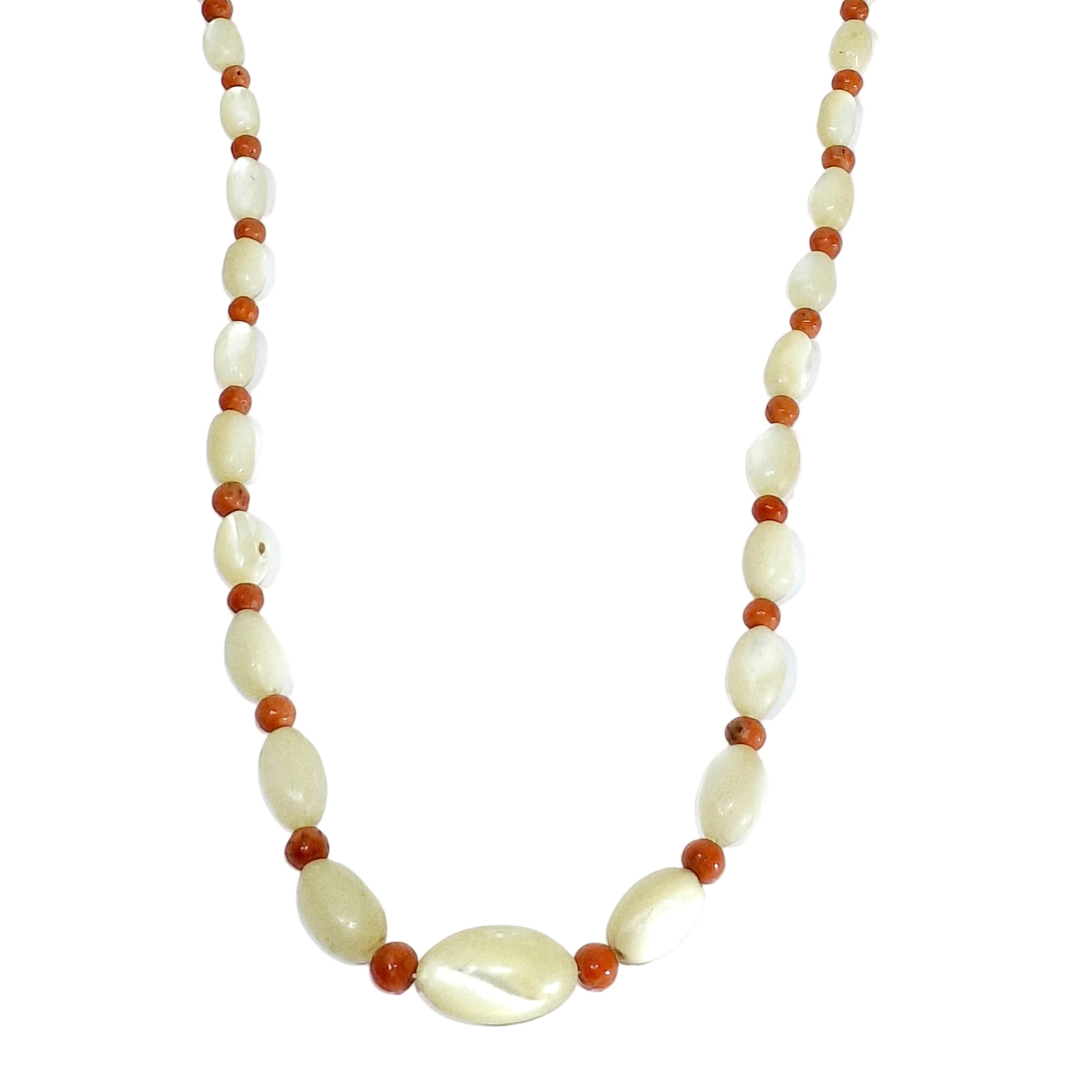 Collier Perles en nacre et corail