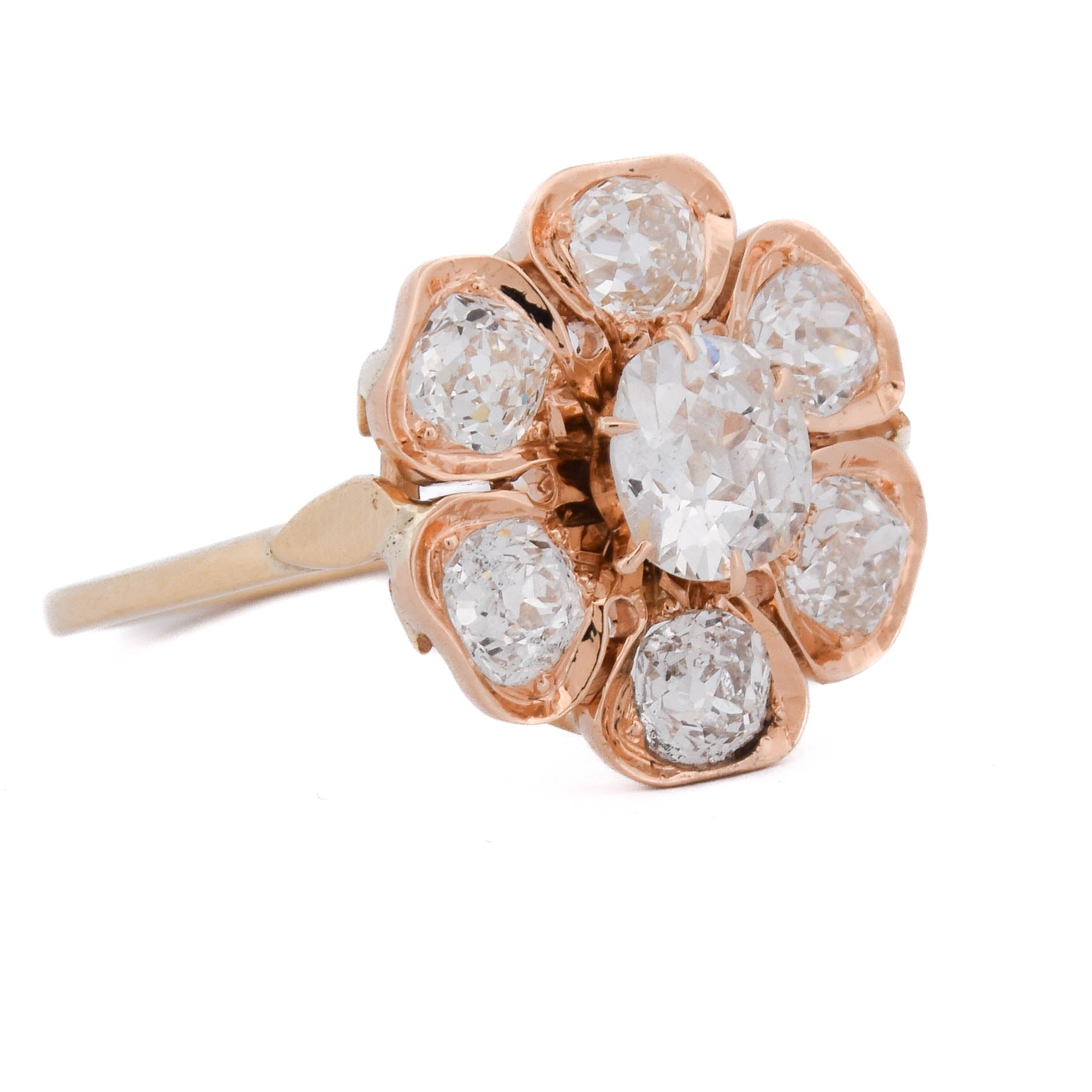 Marguerite Ring in Yellow Gold and Diamonds