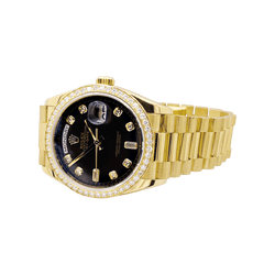 Montre Rolex, "Oyster Perpetual Day-Date", or jaune, diamants.