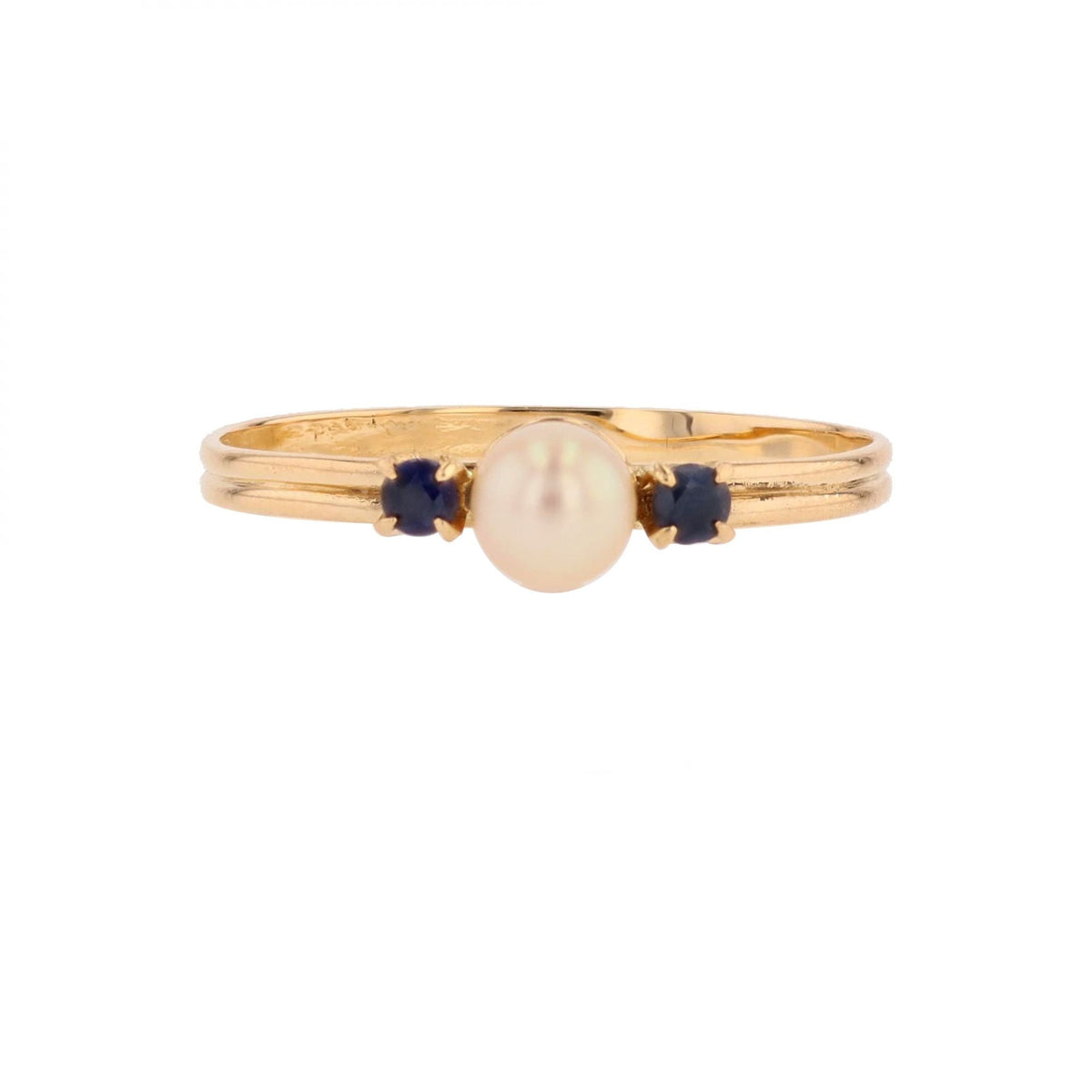 Trilogy Ring in yellow gold, pearl, and sapphires