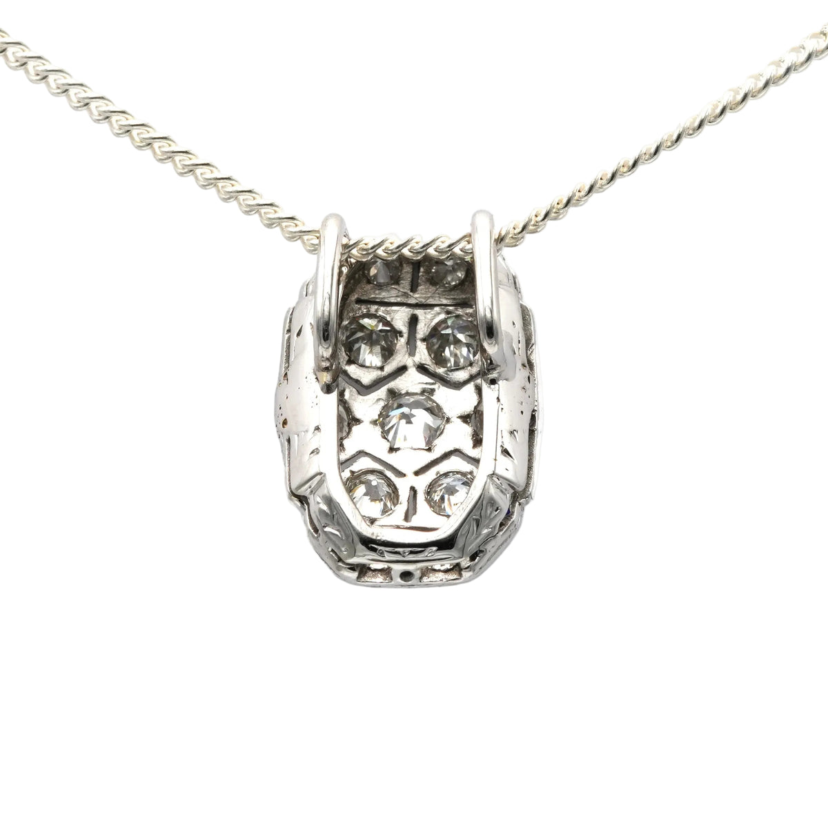 White gold pendant with sapphires and diamonds