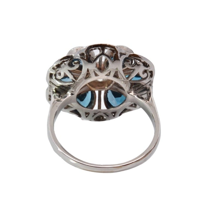 Marguerite Ring in White Gold, Topaz, and Diamonds