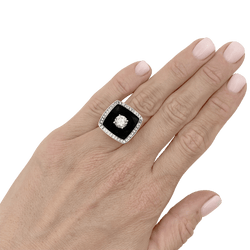 Ring Chanel, "Nuit Noire", white gold, enamel, diamond 1.01 carat.