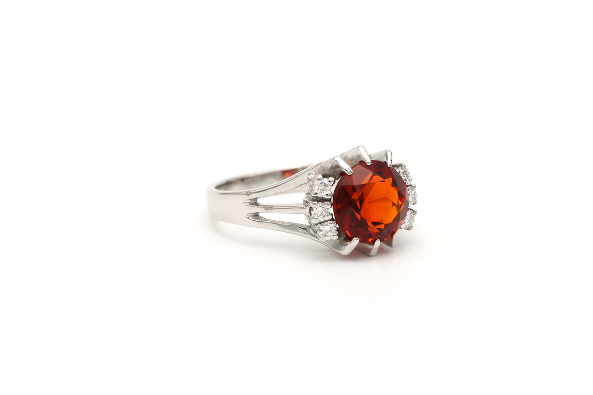 "Entourage" Ring in White Gold, Citrine, and Diamonds
