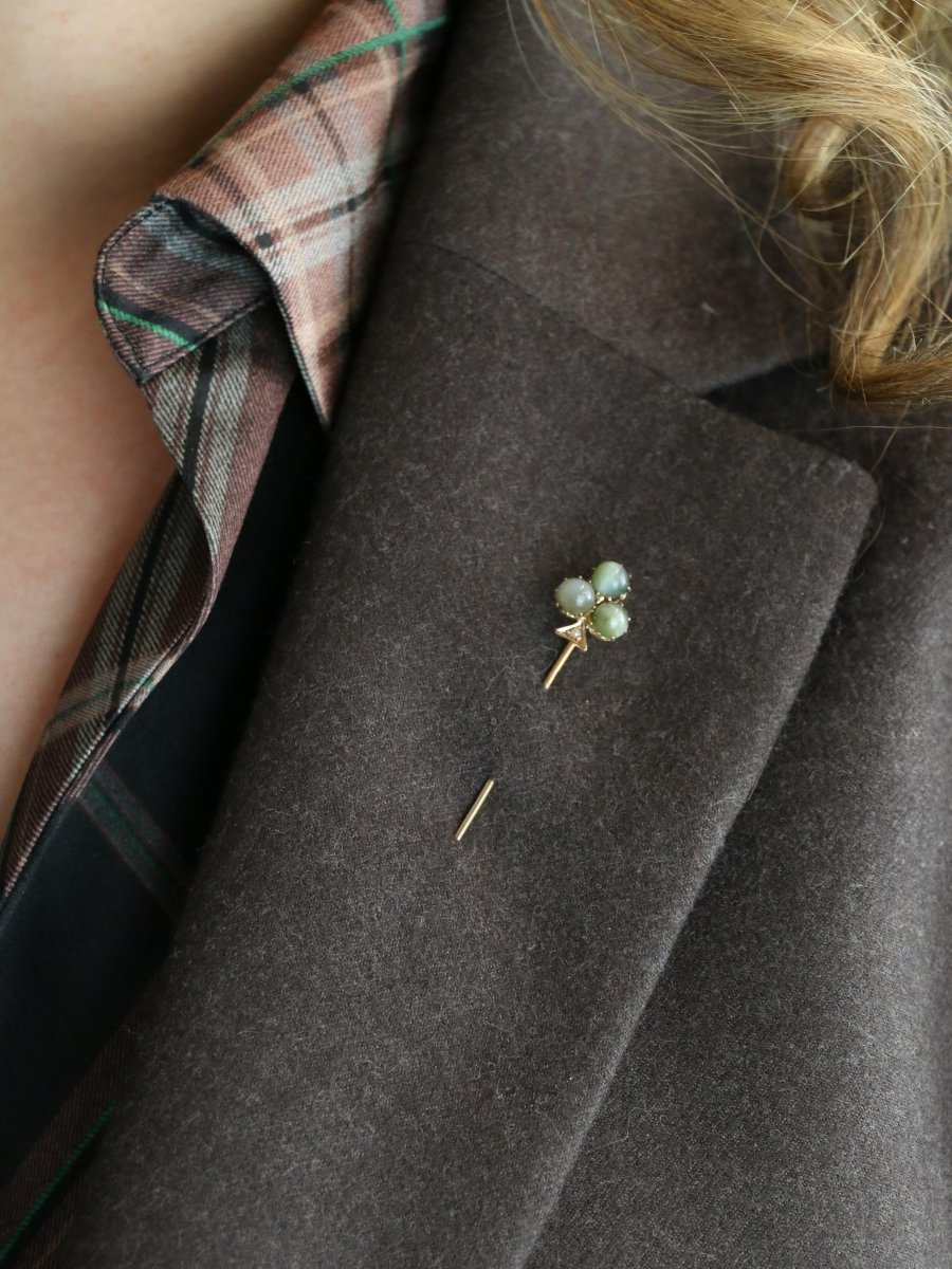 Epingle à cravate trèfle oeil de chat - Castafiore