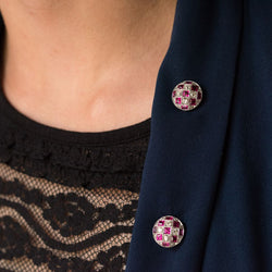 Epingle de jabot diamants rubis - Castafiore