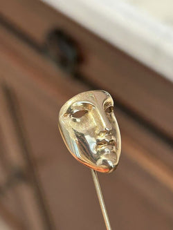 Epingle en or jaune 18k par Jean - marie Fievez ( 1949 - 2007 ) - Castafiore