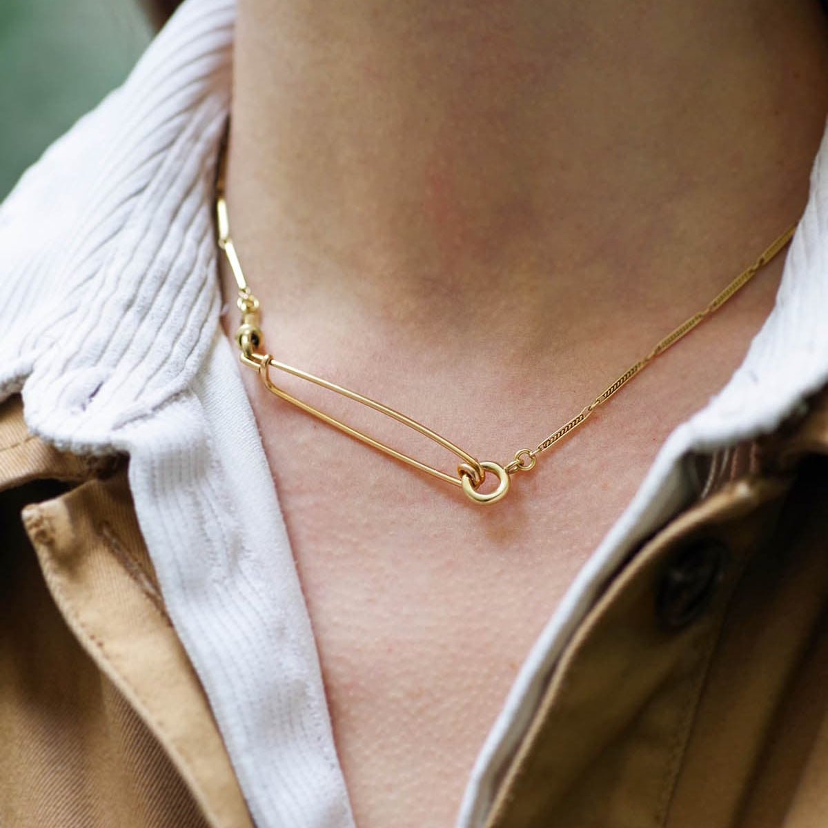 Épingle en or jaune - Castafiore