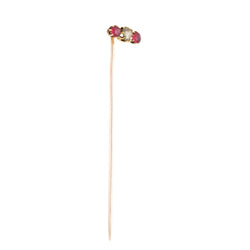 Epingle en or jaune, rubis et diamant - Castafiore
