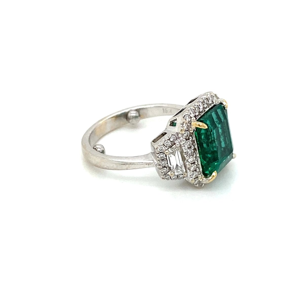 Estate Certified 3,33 Carat Natural Emerald Diamonds Gold Ring - Castafiore