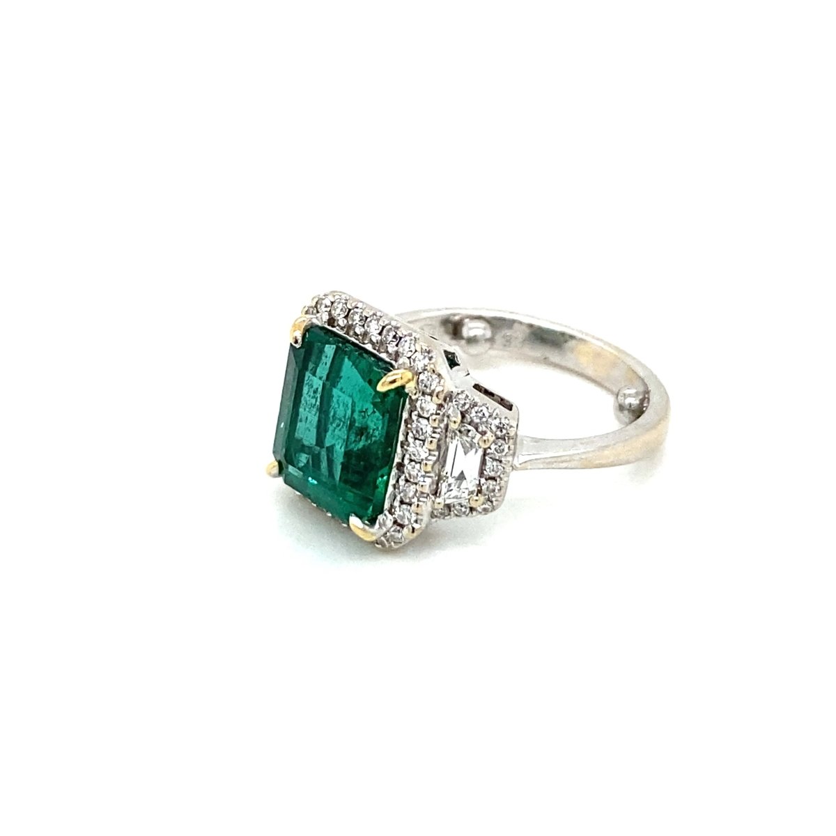 Estate Certified 3,33 Carat Natural Emerald Diamonds Gold Ring - Castafiore