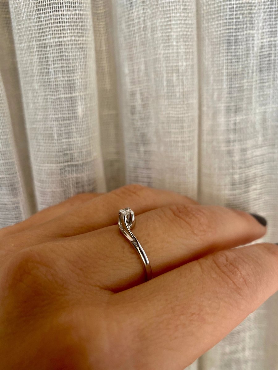 Estate Diamond Valentino Solitaire Ring - Castafiore