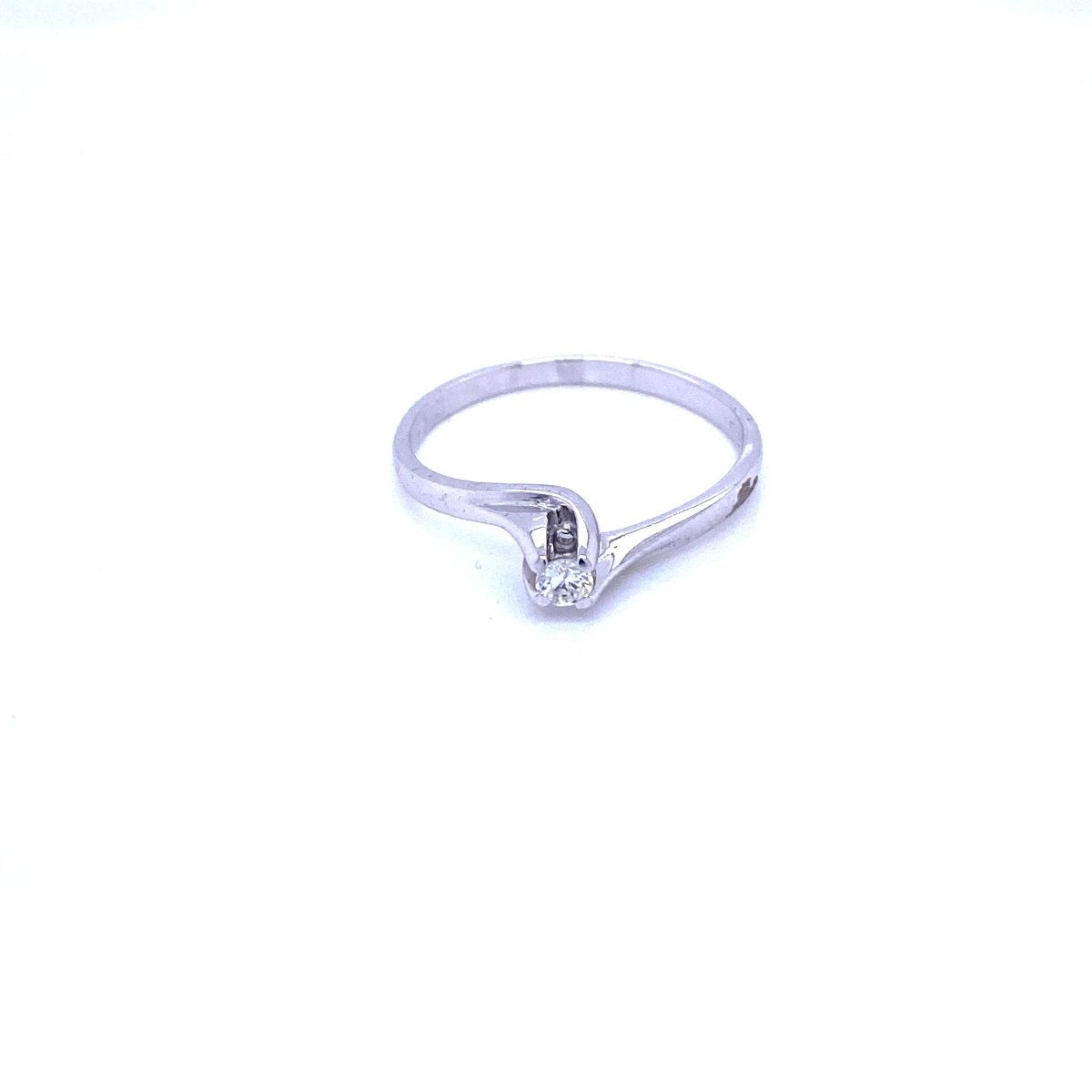 Estate Diamond Valentino Solitaire Ring - Castafiore