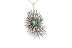 Pendentif en or blanc, émeraudes et diamants