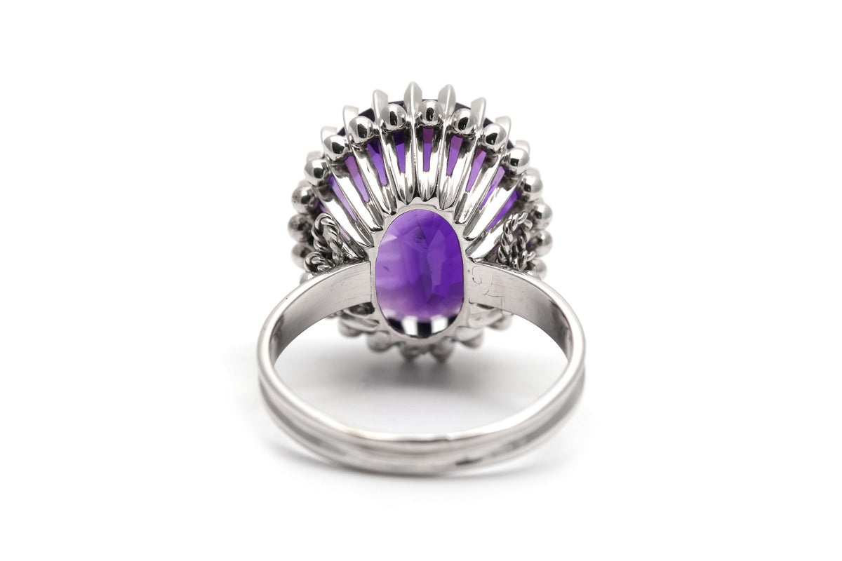 Bague Cocktail en or blanc et améthyste