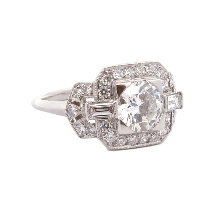 Entourage Ring in Platinum and Diamonds