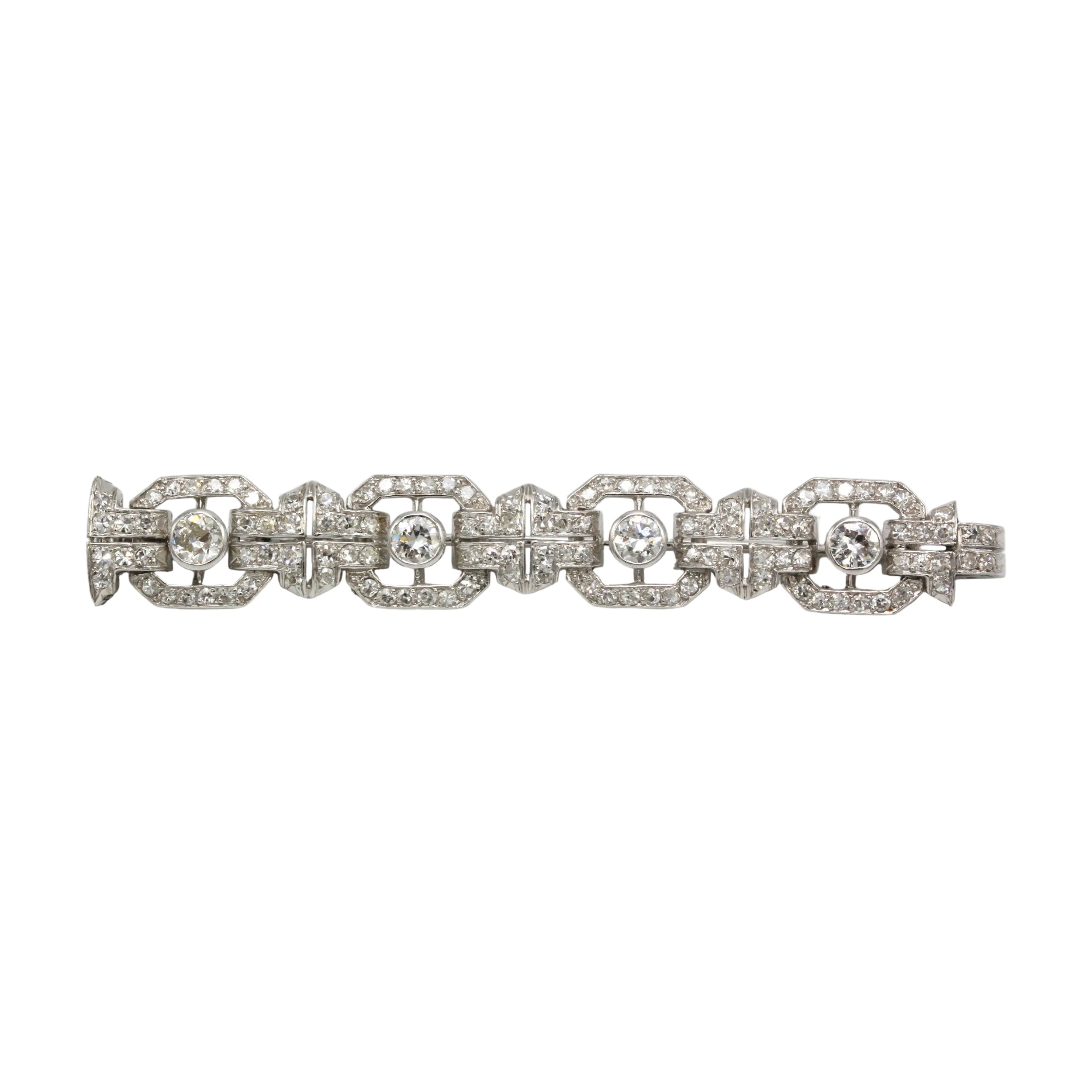 Brooch made of white gold, Platinum, and Diamonds