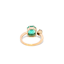 Yellow Gold Solitaire Ring with an Emerald and Diamond