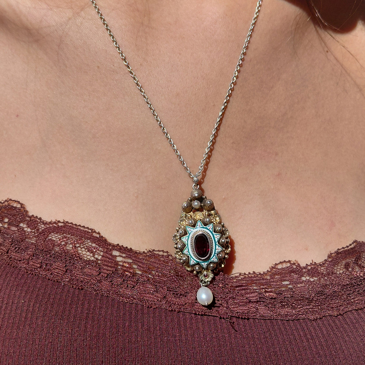 Necklace with a pendant made of silver, Vermeil, Enamel, Garnet, and Pearl