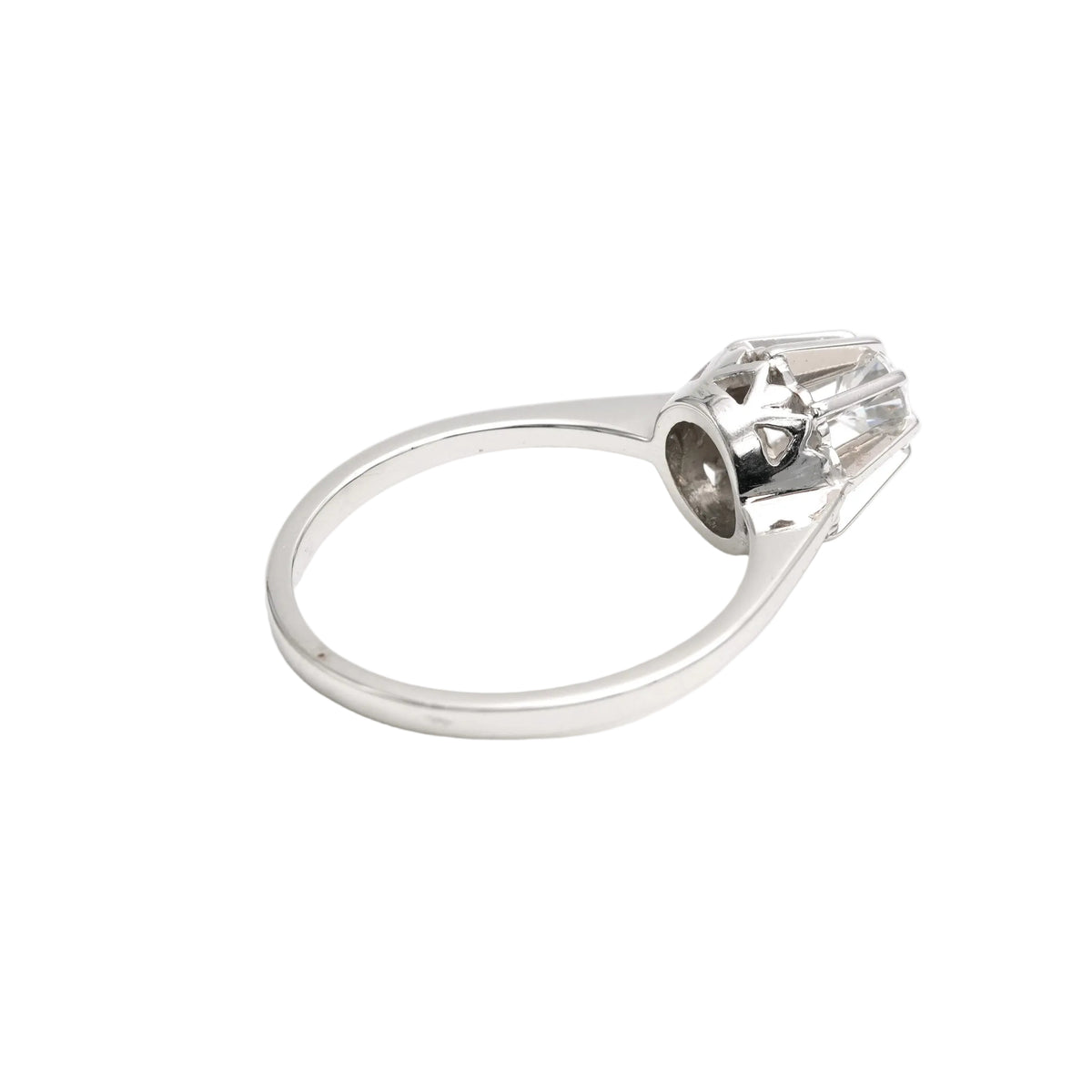 White Gold and Zirconium Solitaire Ring