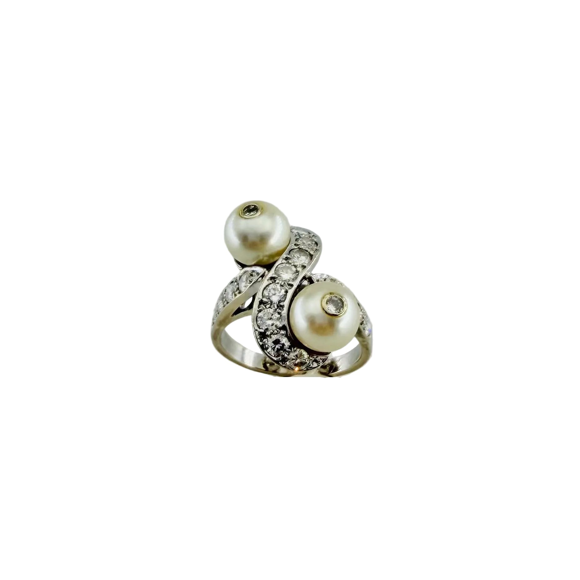 "Toi et Moi" Ring in White Gold, Pearls, and Diamonds