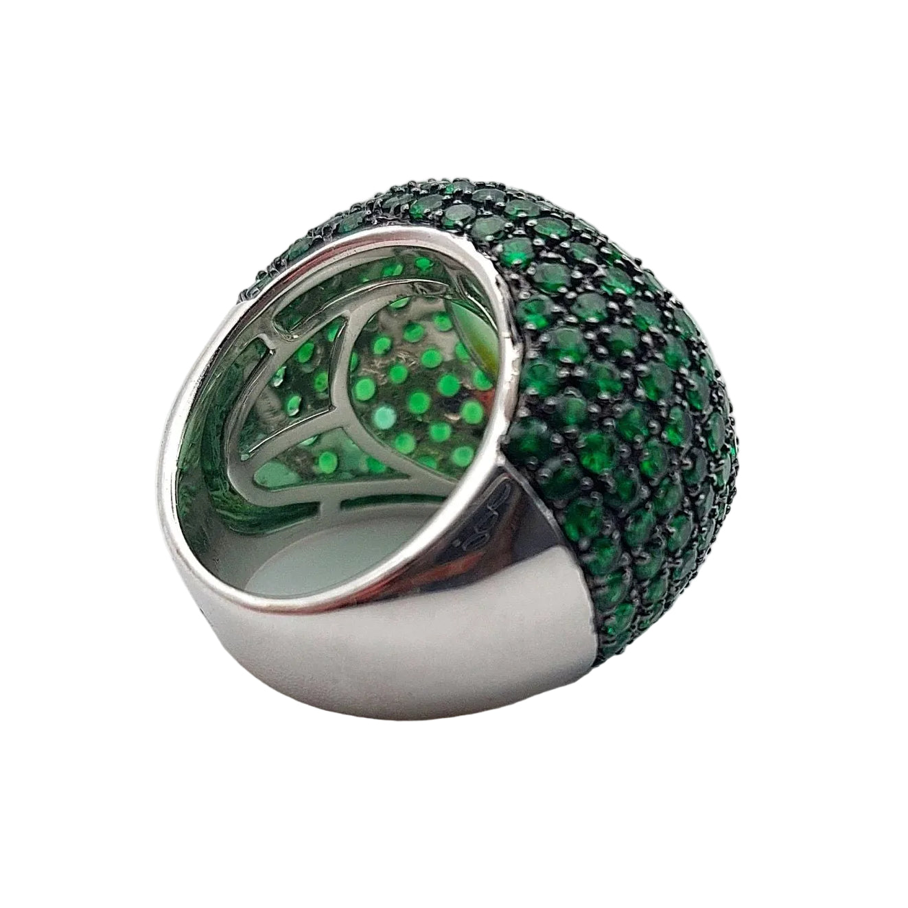 Dome Ring in white gold, quartz, garnets and diamonds