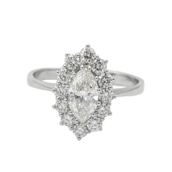 Marquise Ring in White Gold and Diamonds
