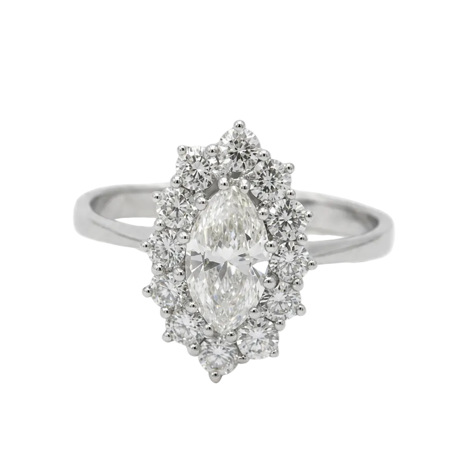 Marquise Ring in White Gold and Diamonds