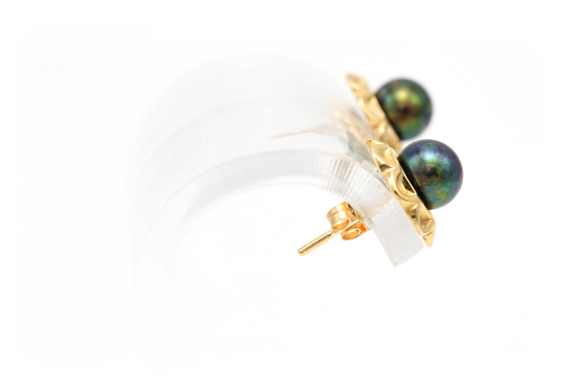 Yellow Gold Earrings with Pearls