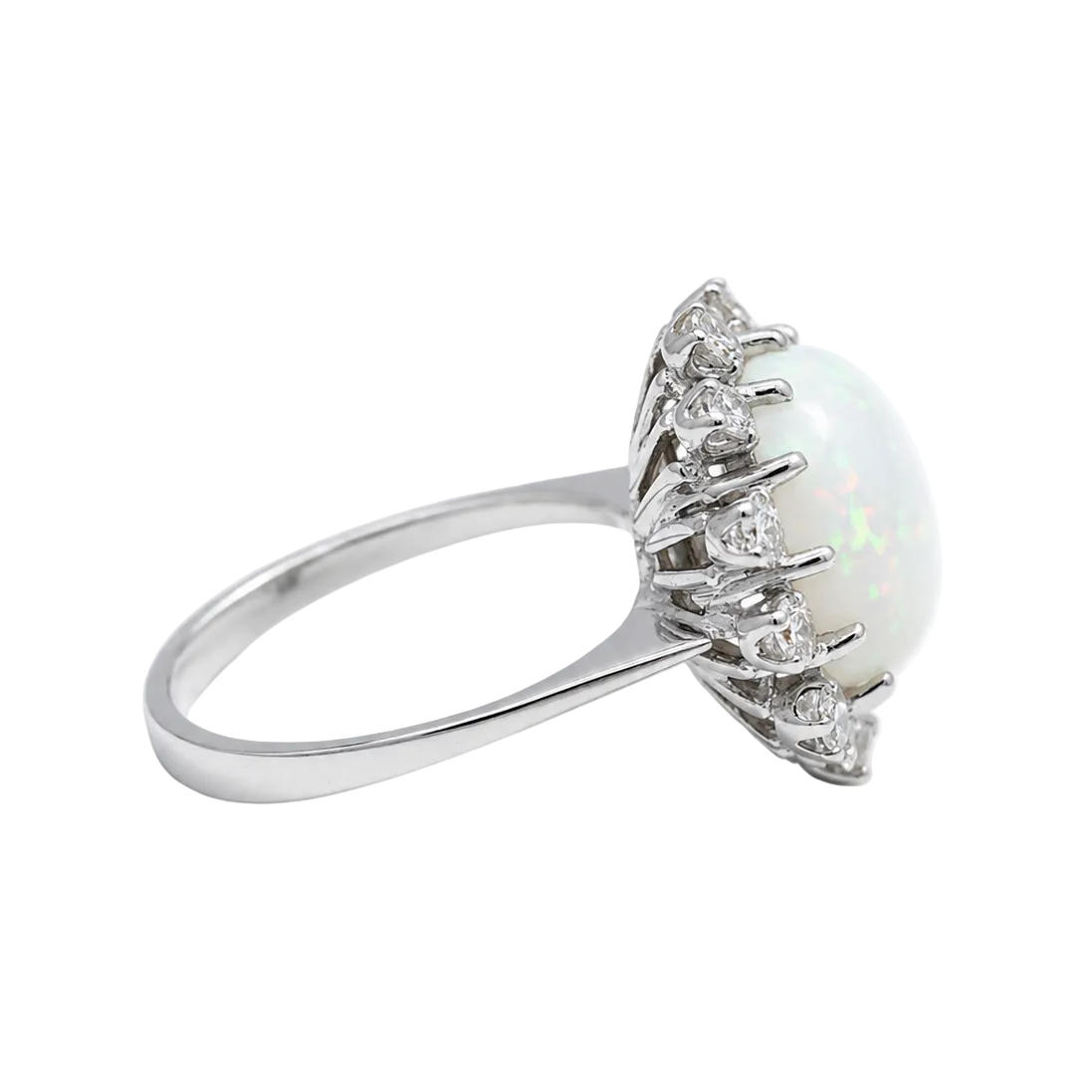 Entourage Ring in white gold, Opal, and Diamonds