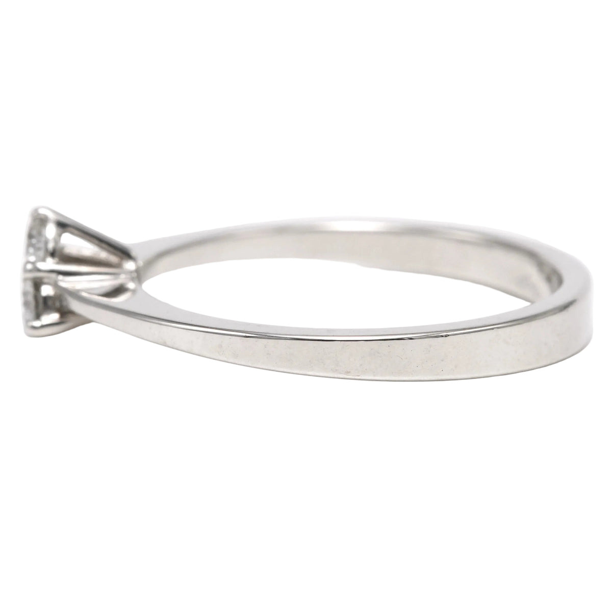 Trilogy Ring in White Gold and Diamonds