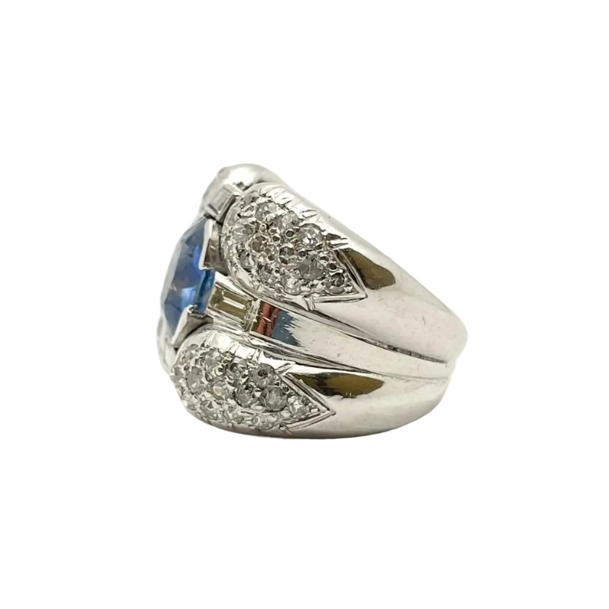 Cocktail Ring in White Gold, Sapphire, and Diamonds