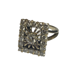 "Entourage" Ring in White Gold and Diamonds