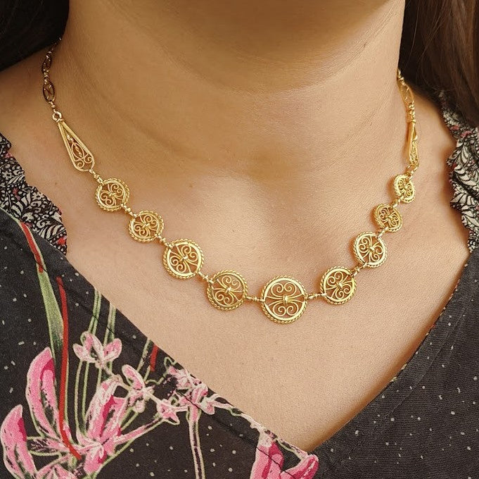 Drapery Necklace in Yellow Gold
