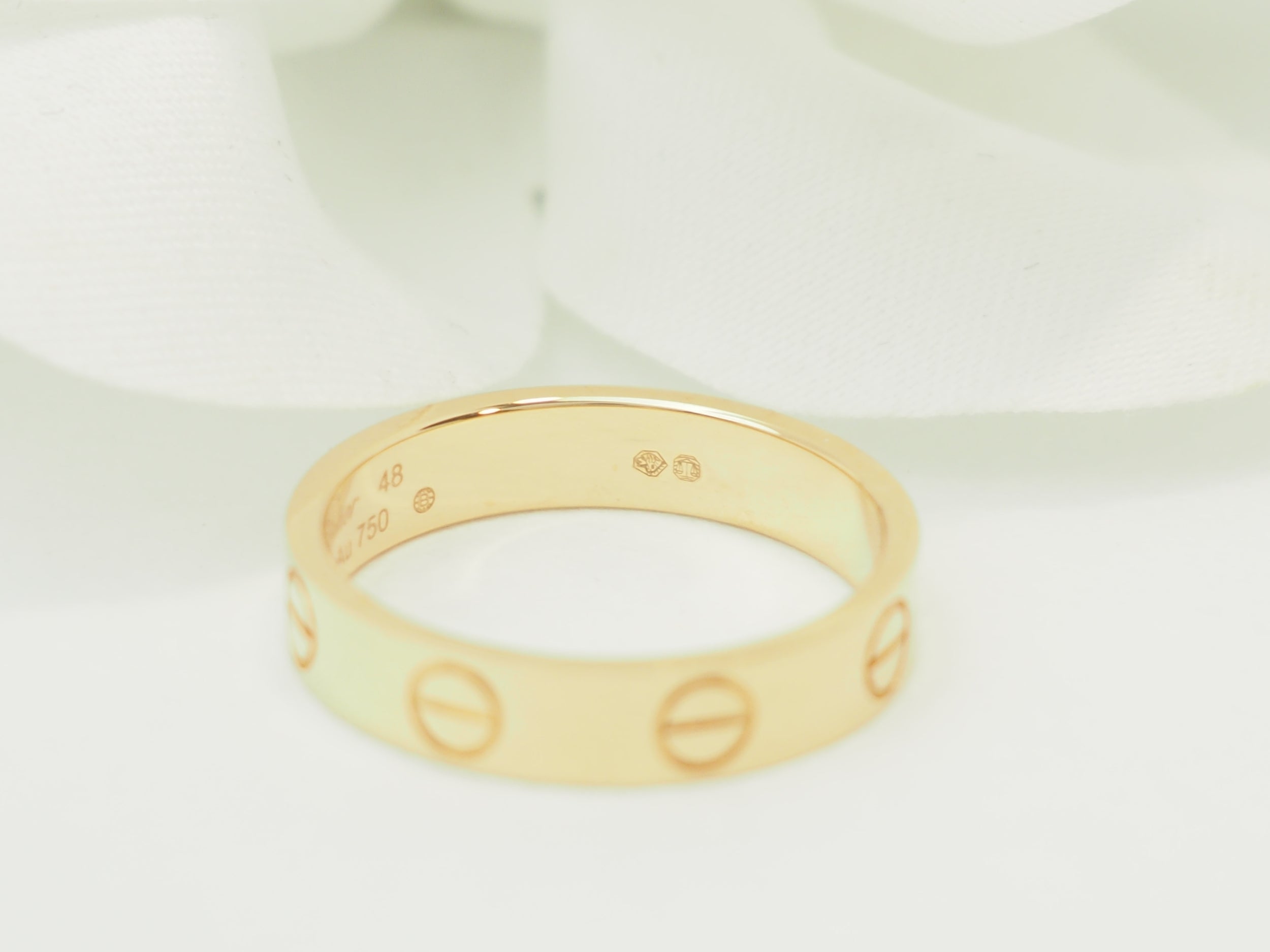 CARTIER "Love" PM Wedding band in Yellow gold