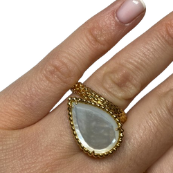 BOUCHERON "Serpent de Bohème" "Toi & Moi" Ring in yellow gold and Mother-of-pearl