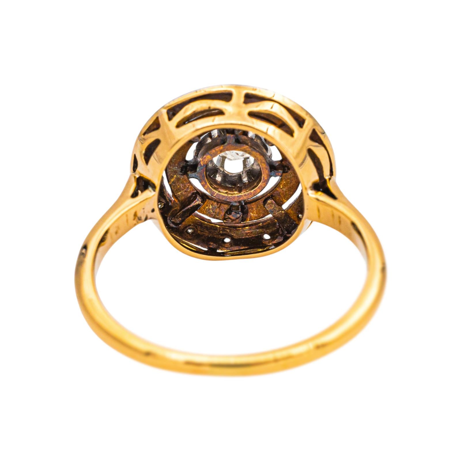 Bague Entourage en or jaune et diamants