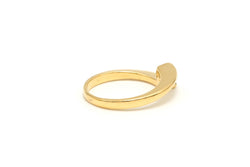 Yellow Gold Solitaire Ring with Diamond