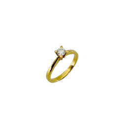 Yellow Gold Solitaire Ring with Diamond