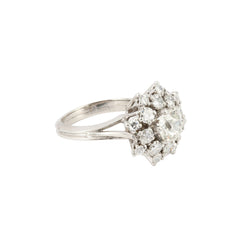 Marguerite Ring in Platinum and Diamonds
