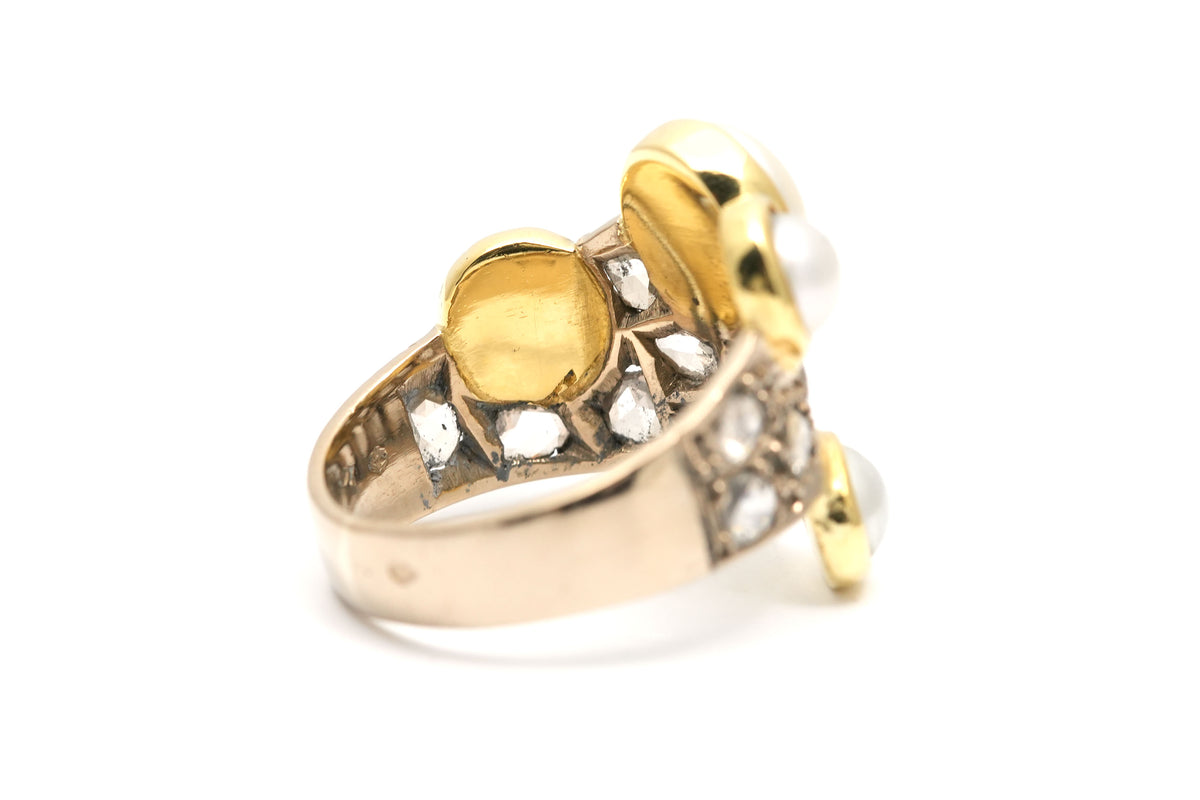 Yellow Gold Cocktail Ring with Pearls and Diamonds