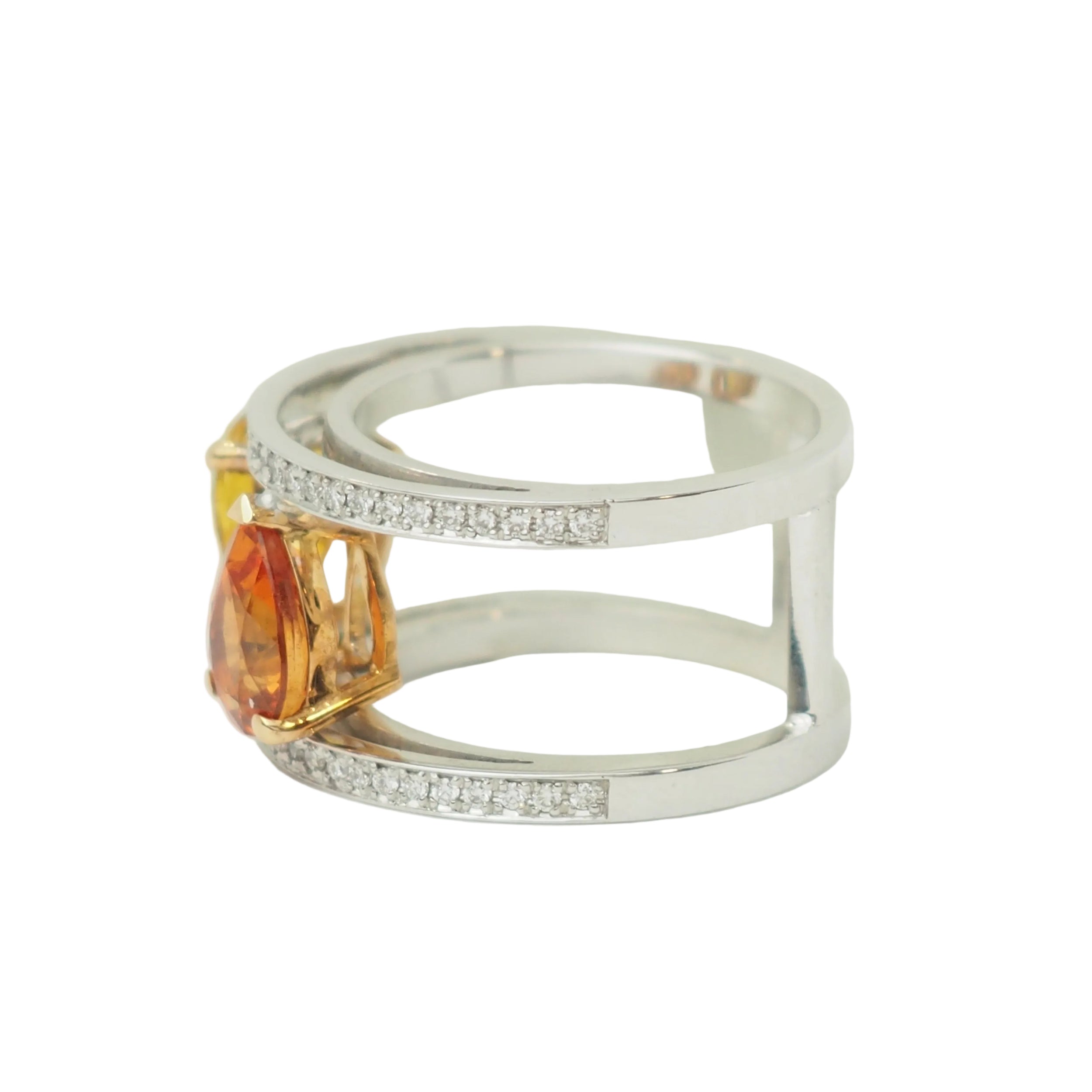 Toi & Moi Ring in White gold, Sapphires and Diamonds