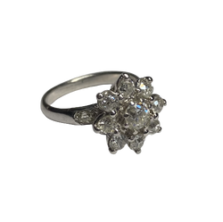 Marguerite Ring in Platinum and Diamonds